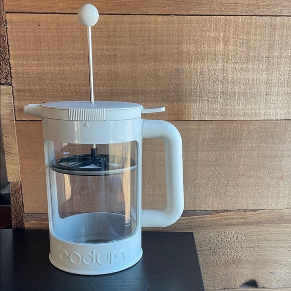 Bodum Other - Bodum Bean Cold Brew Coffee Maker Set, 1.5 L/51 oz, White